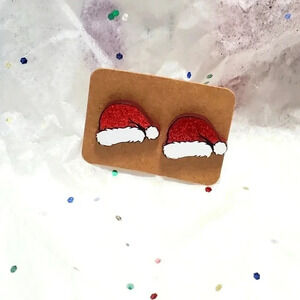 𝅺SANTA hat stud earrings